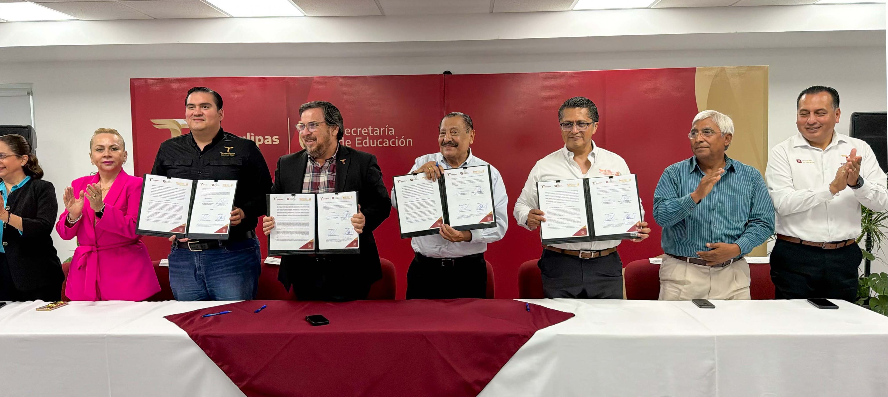 La Secretaría de Educación de Tamaulipas firmó convenio de colaboración con la Sección 30 del SNTE para fortalecer la atención a la salud laboral del personal educativo,